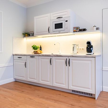 Main Square Apartments Красков Екстериор снимка