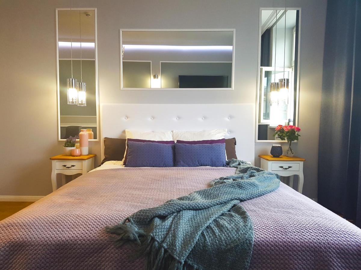 Main Square Apartments Красков Екстериор снимка