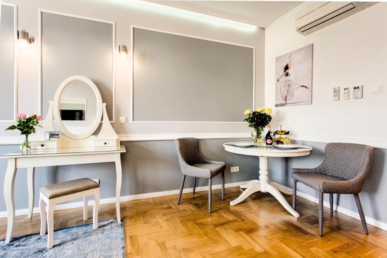Main Square Apartments Красков Екстериор снимка