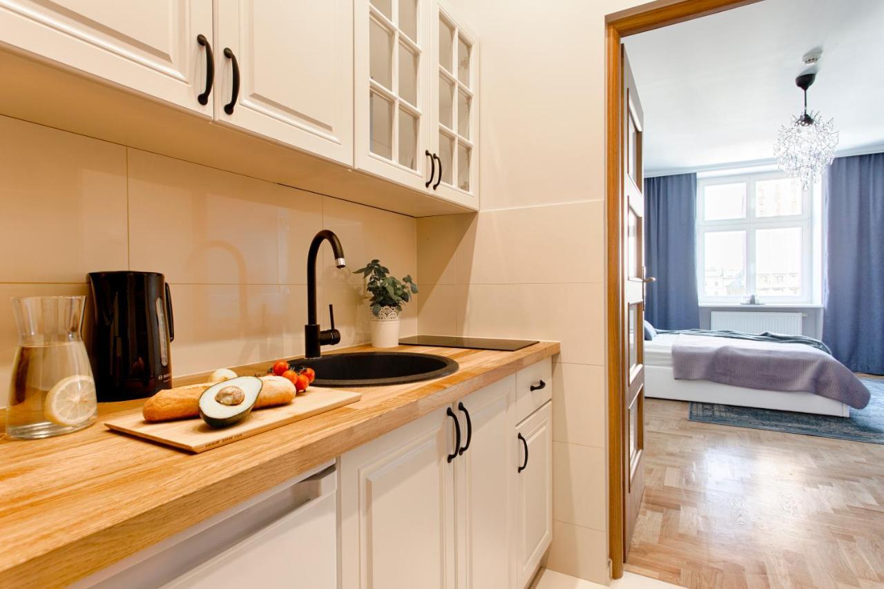 Main Square Apartments Красков Екстериор снимка