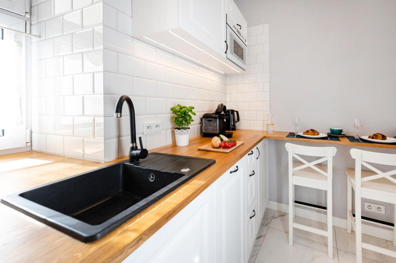 Main Square Apartments Красков Екстериор снимка