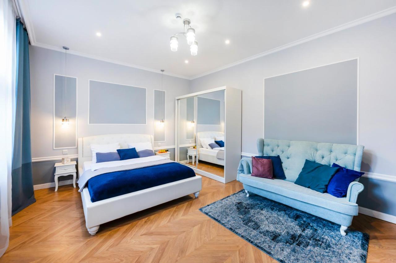 Main Square Apartments Красков Екстериор снимка