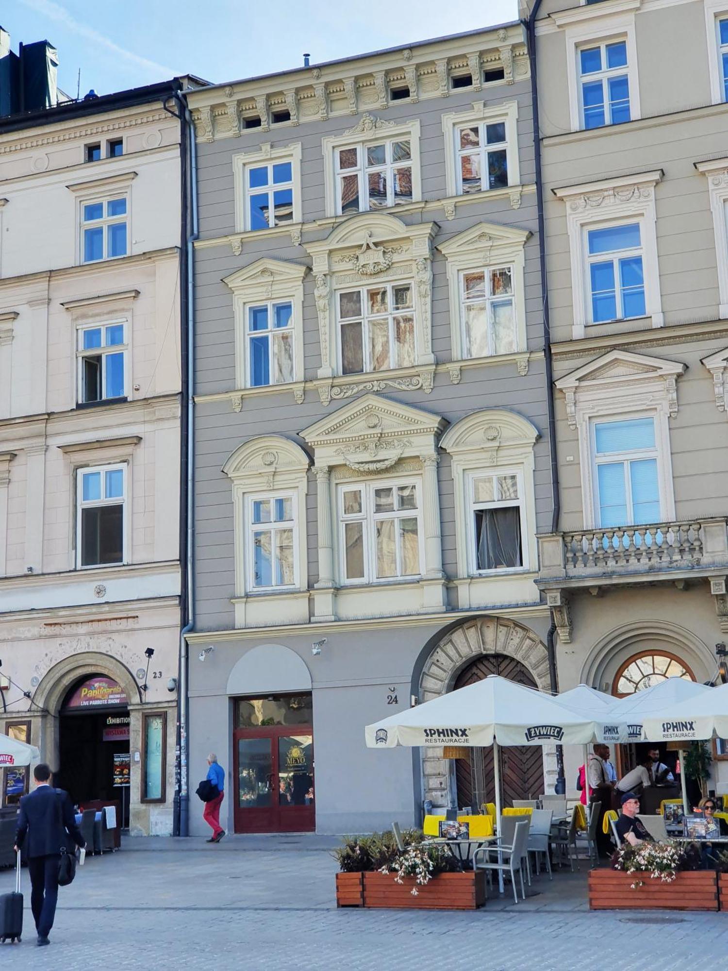 Main Square Apartments Красков Екстериор снимка